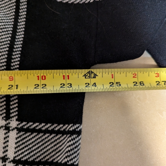 Women's plaid Banana Republic sweater size XL - Picture 12 of 14